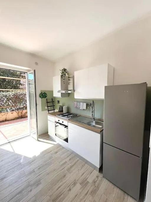 Apt Delizioso A 5 Minuti Dalla Metro A Rome Appartement